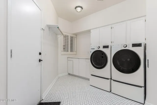 $8,000 | 2053 East Stephens Road, Gilbert, AZ 85296