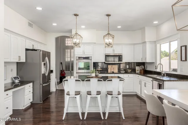 $8,000 | 2053 East Stephens Road, Gilbert, AZ 85296