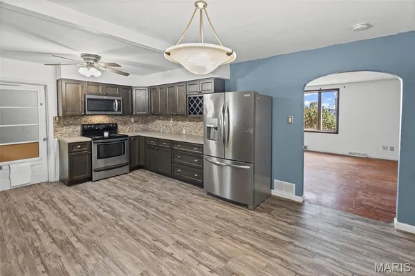 $185,000 | 1005 North James Street, Sparta, IL 62286