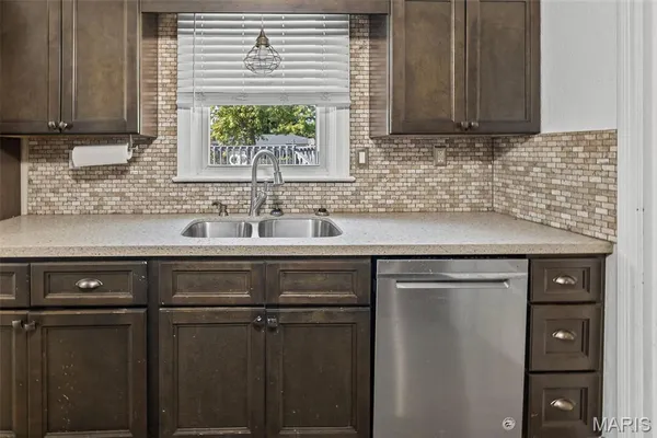 $185,000 | 1005 North James Street, Sparta, IL 62286