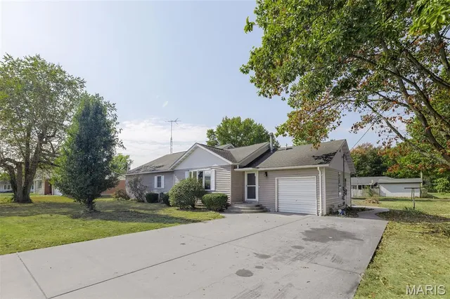 $190,000 | Undisclosed Address, Sparta, IL 62286