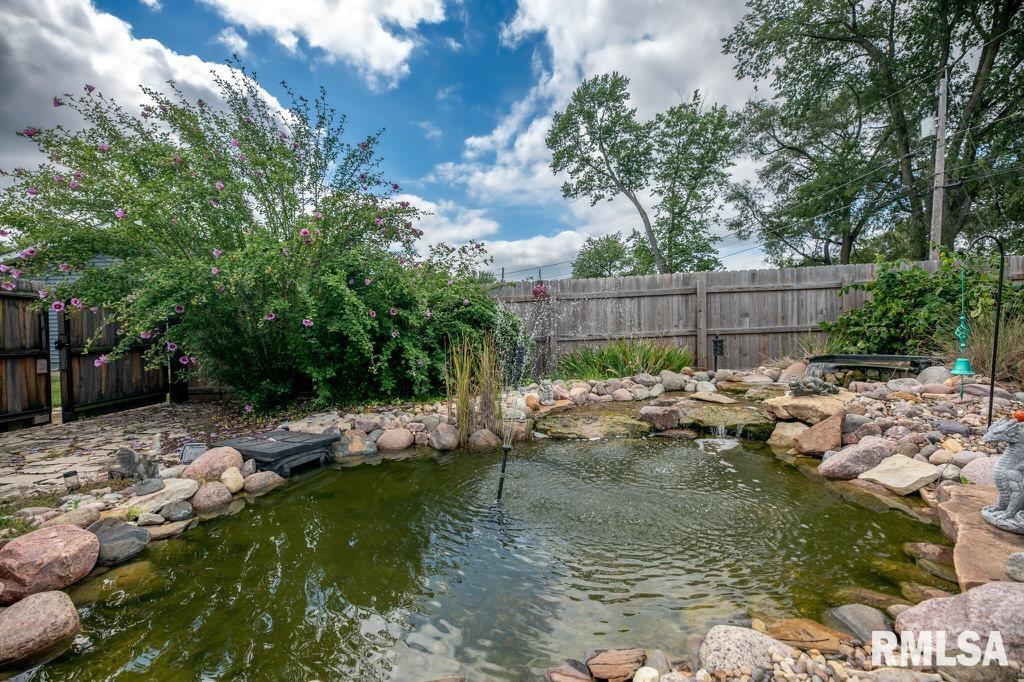 307 Hamilton Road Marquette Heights, IL 61554 - Photo 6 of 47 Gallery Image 6