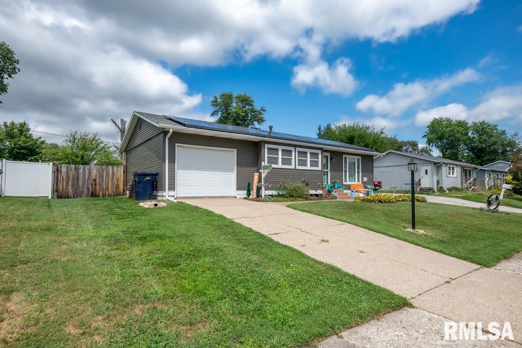 307 Hamilton Road Marquette Heights, IL 61554 - Photo 7 of 47 Gallery Image 7