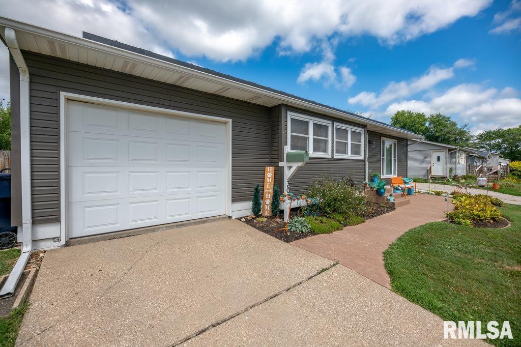 307 Hamilton Road Marquette Heights, IL 61554 - Photo 10 of 47 Gallery Image 10