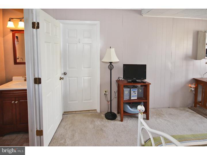 213 Walnut Road Wallingford, PA 19086 - Photo 12 of 25