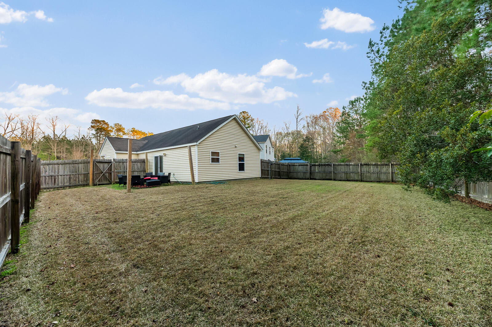 125 Farm Quarters Drive Goose Creek, SC 29445 - Photo 16 of 21 Fenced Yard