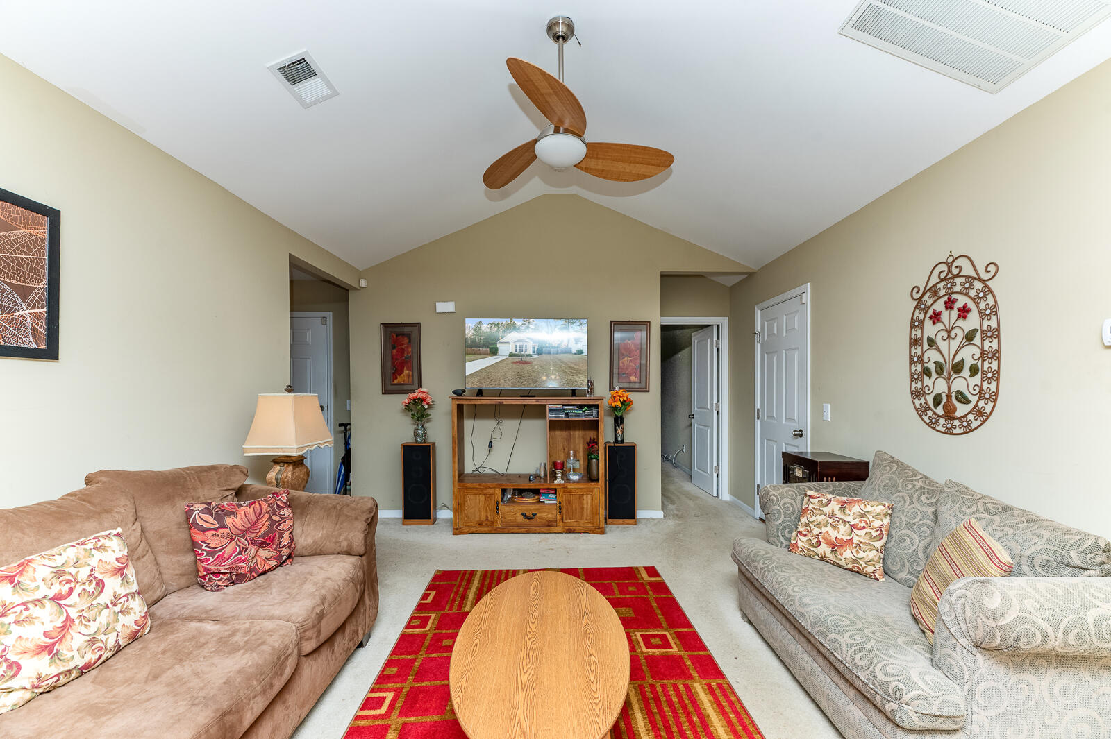 125 Farm Quarters Drive Goose Creek, SC 29445 - Photo 4 of 21 Living Room Facing Primary