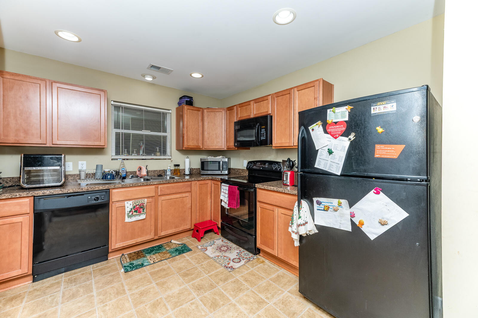 125 Farm Quarters Drive Goose Creek, SC 29445 - Photo 10 of 21 Kitchen