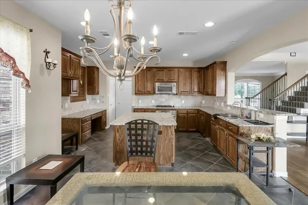 $2,800 | 7306 Waterbury Drive, Rowlett, TX 75089