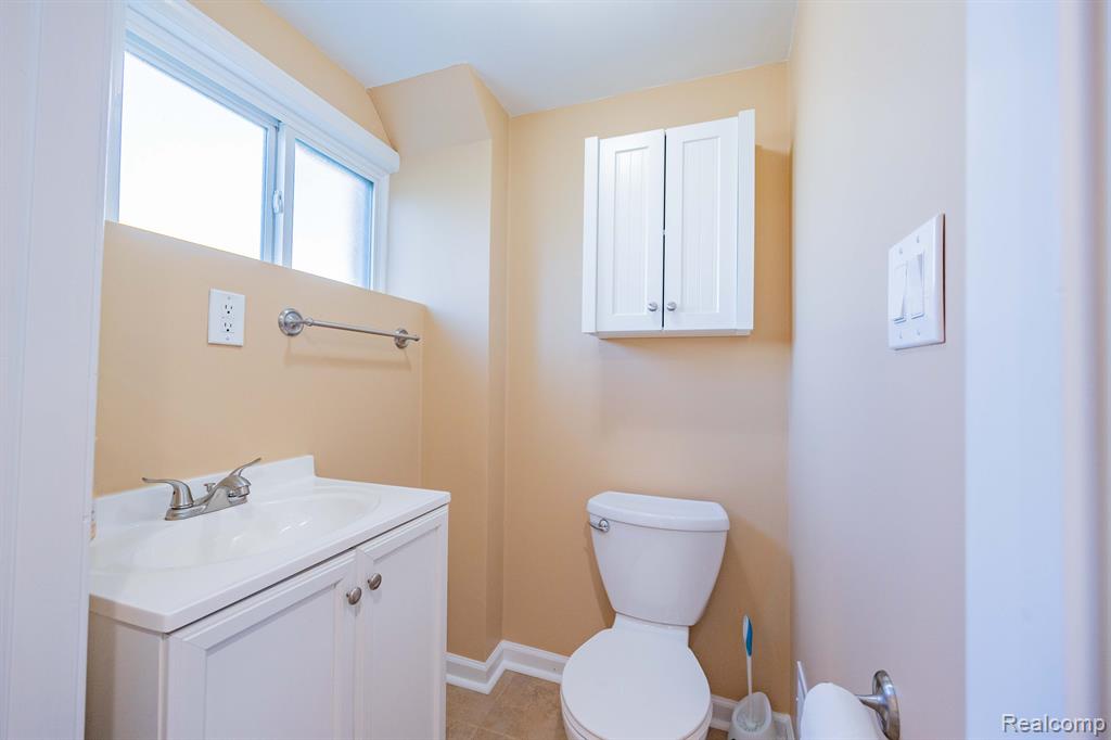 1286 South Henry Ruff Road Westland, MI 48186 - Photo 27 of 36