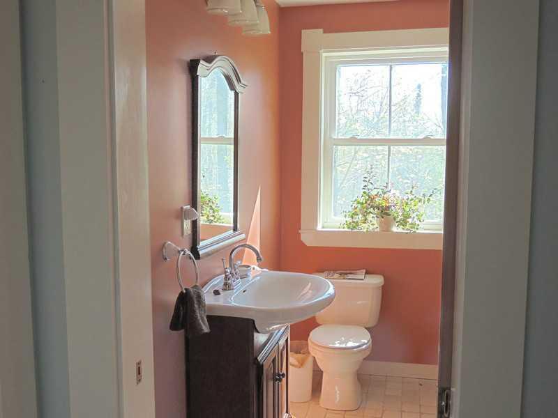 314 East Pond Road Nobleboro, ME 04555 - Photo 19 of 25 Bathroom.
