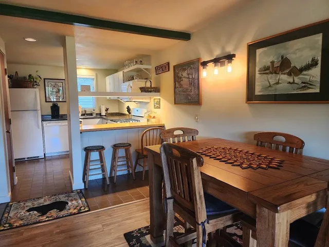 $499,900 | 210 Village Green Drive, Unit 9D, Stowe, VT 05672