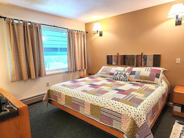 $555,000 | 210 Village Green Drive, Unit 9D, Stowe, VT 05672