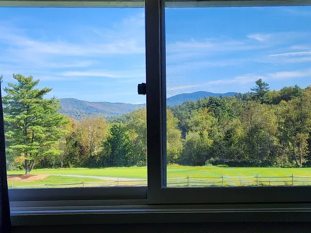 $499,900 | 210 Village Green Drive, Unit 9D, Stowe, VT 05672