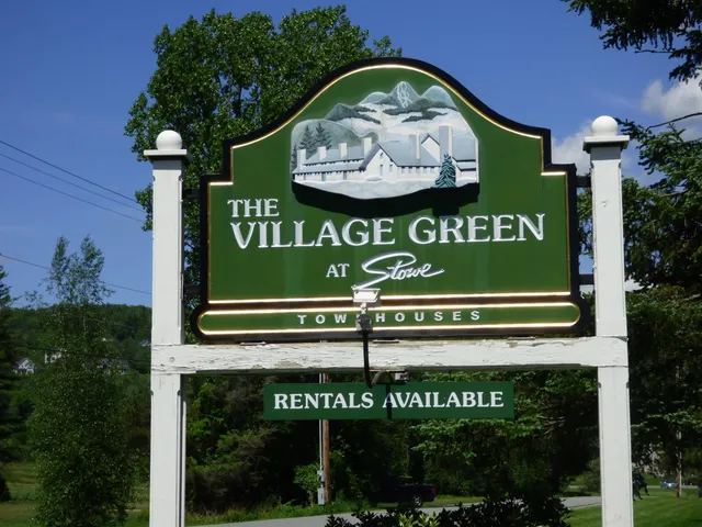 $555,000 | 210 Village Green Drive, Unit 9D, Stowe, VT 05672