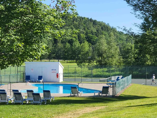 $499,900 | 210 Village Green Drive, Unit 9D, Stowe, VT 05672