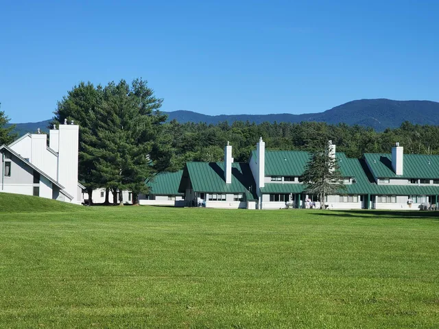 $555,000 | 210 Village Green Drive, Unit 9D, Stowe, VT 05672