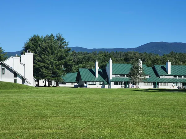 $499,900 | 210 Village Green Drive, Unit 9D, Stowe, VT 05672