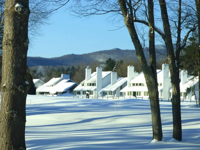 $499,900 | 210 Village Green Drive, Unit 9D, Stowe, VT 05672