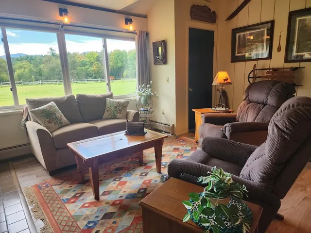 $499,900 | 210 Village Green Drive, Unit 9D, Stowe, VT 05672