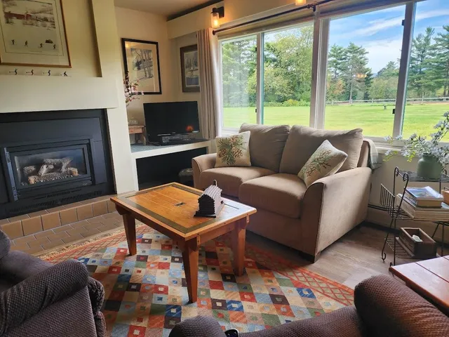 $555,000 | 210 Village Green Drive, Unit 9D, Stowe, VT 05672