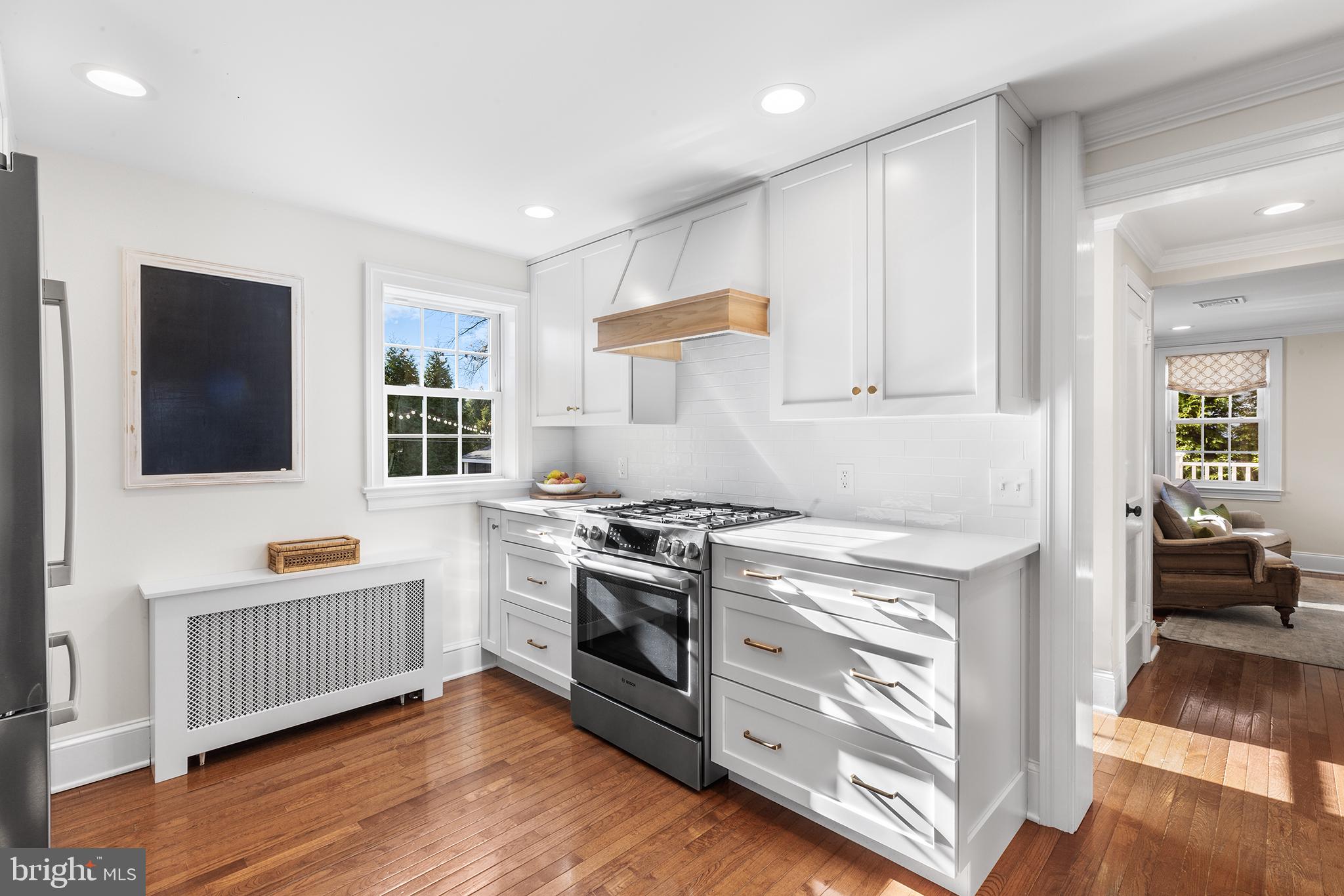 528 West Wayne Avenue Wayne, PA 19087 - Photo 8 of 36