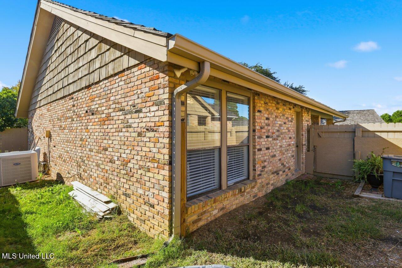 4 Club Oaks Circle Pearl, MS 39208 - Photo 23 of 25 4 Club Oaks Dr Home Tours MS 23