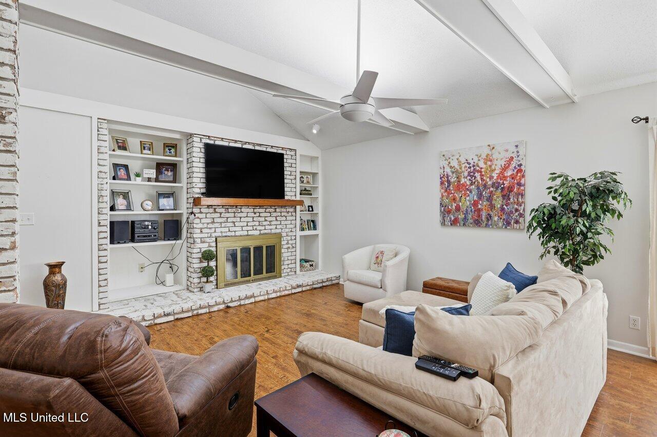 4 Club Oaks Circle Pearl, MS 39208 - Photo 8 of 25 4 Club Oaks Dr Home Tours MS 8