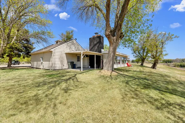$2,300,000 | 1429 East Cleveland Avenue, Glenns Ferry, ID 83623