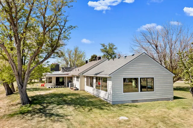 $3,500,000 | 1429 East Cleveland Avenue, Glenns Ferry, ID 83623