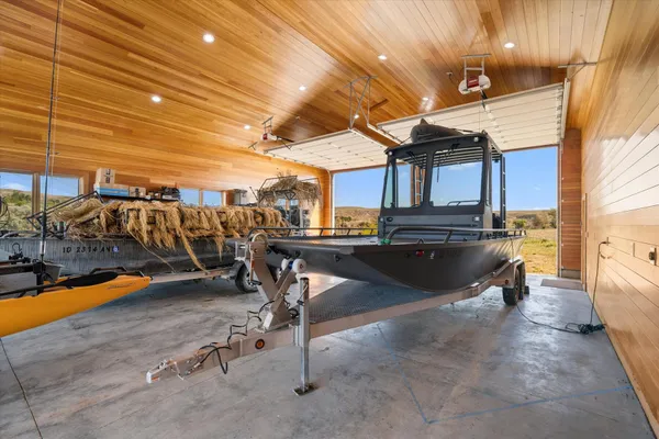 $2,300,000 | 1429 East Cleveland Avenue, Glenns Ferry, ID 83623