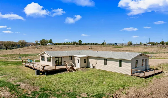 $3,500,000 | 1429 East Cleveland Avenue, Glenns Ferry, ID 83623