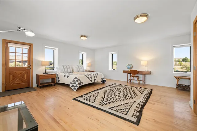 $3,500,000 | 1429 East Cleveland Avenue, Glenns Ferry, ID 83623