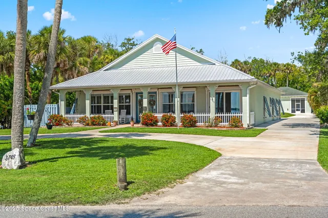 $1,675,000 | 3745 Indian River Drive, Cocoa, FL 32926