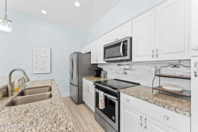 $1,675,000 | 3745 Indian River Drive, Cocoa, FL 32926