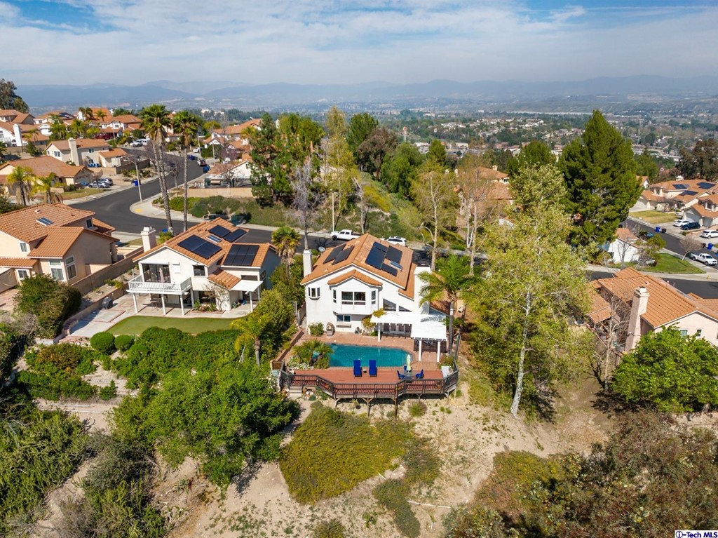 24718 Sagecrest Circle Newhall, CA 91381 - Photo 9 of 36 an aerial view of residential houses with outdoor space