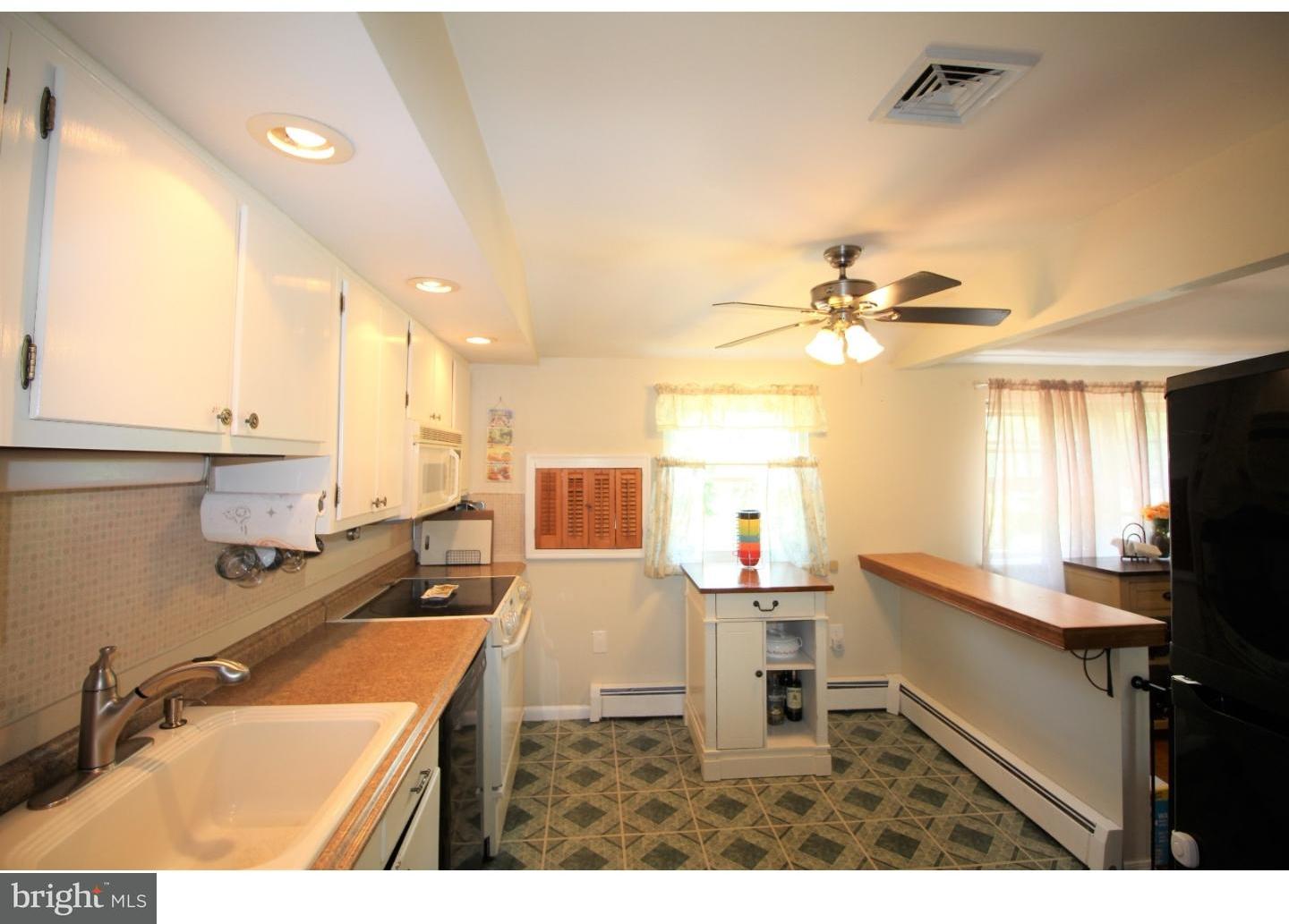 227 Rumpf Avenue Penndel, PA 19047 - Photo 8 of 25 Kitchen