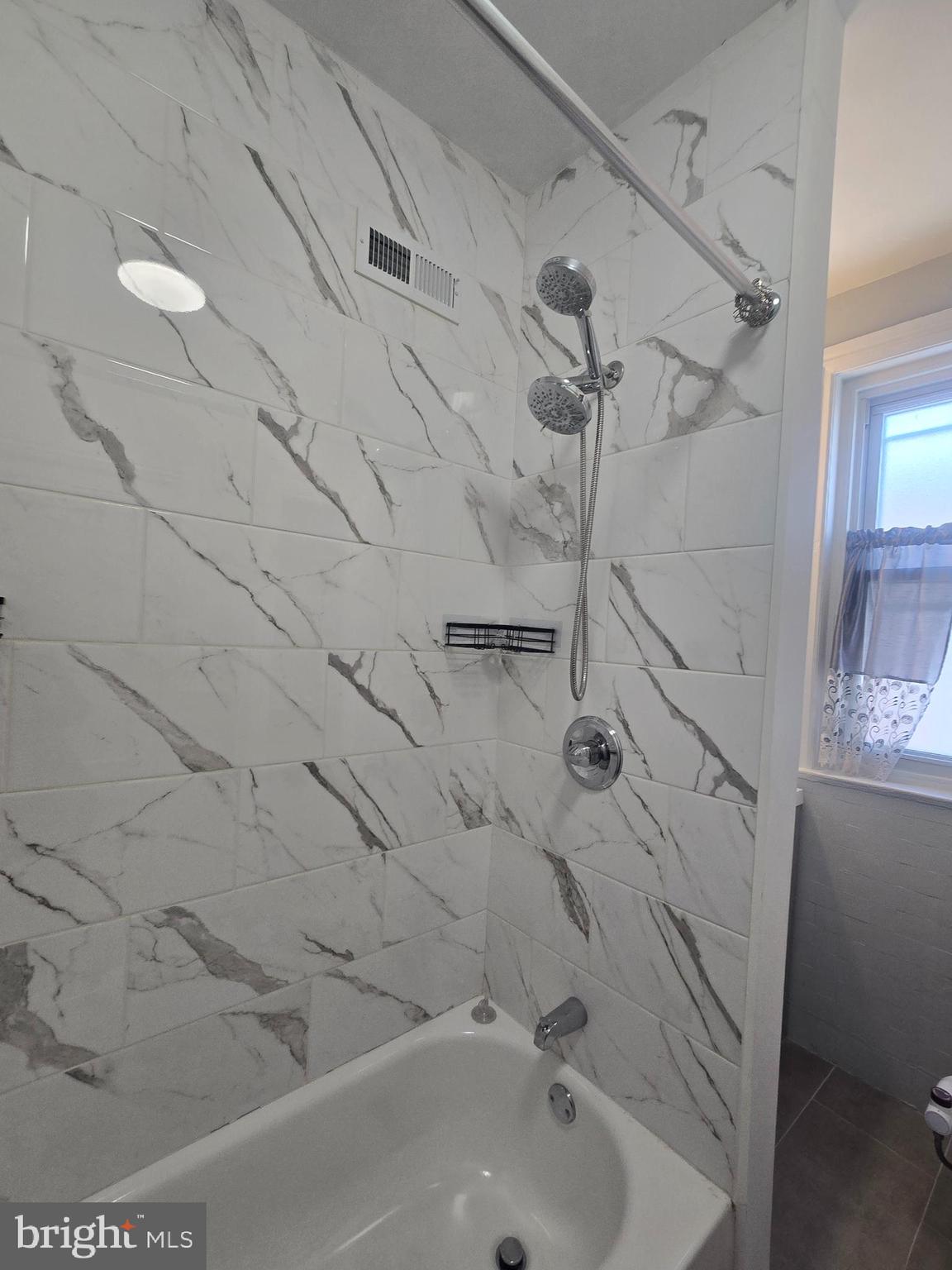 5440 Angora Terrace Philadelphia, PA 19143 - Photo 8 of 17