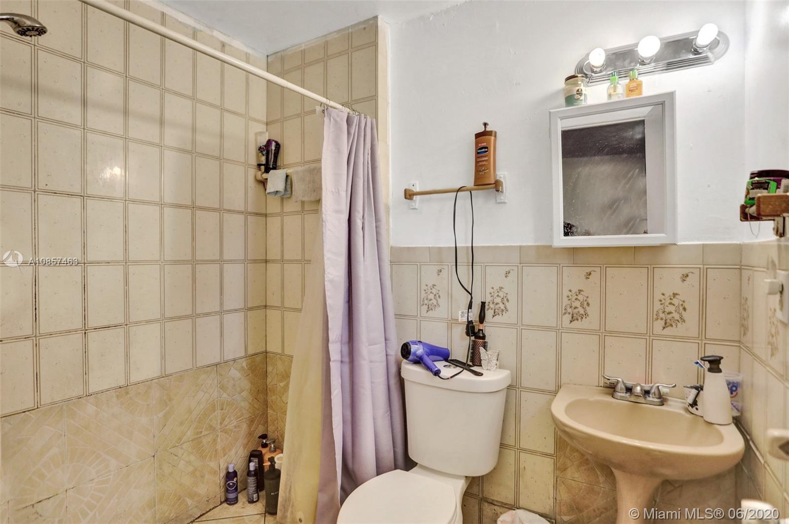 166 East 16th Street Hialeah, FL 33010 - Photo 25 of 48