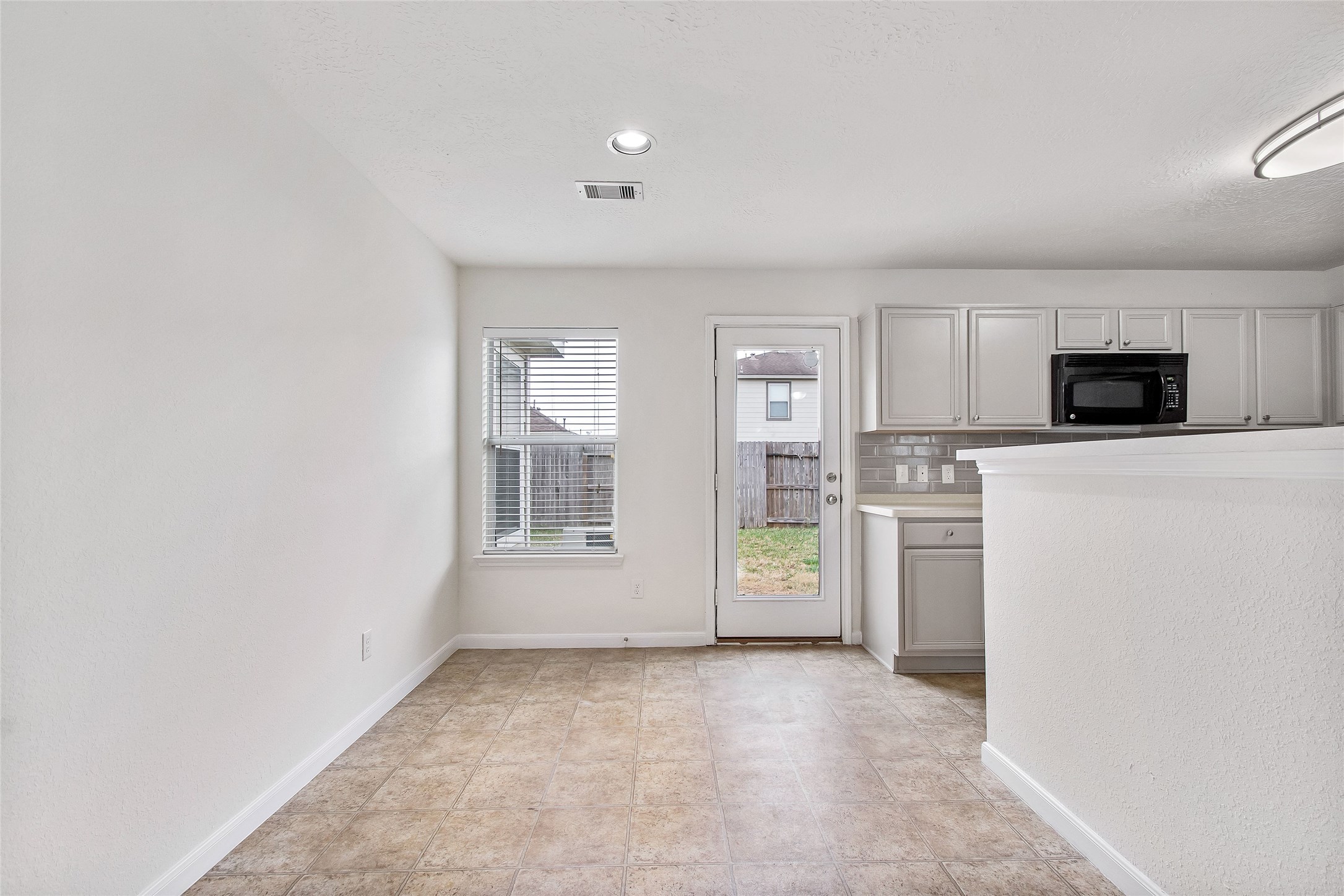 29214 Legends Valley Drive Spring, TX 77386 - Photo 13 of 32