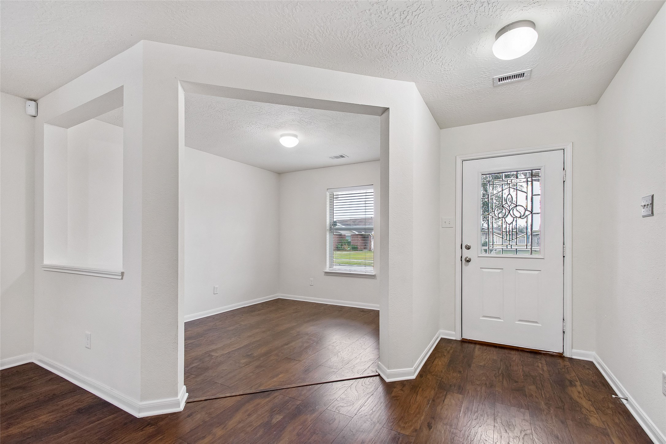 29214 Legends Valley Drive Spring, TX 77386 - Photo 4 of 32