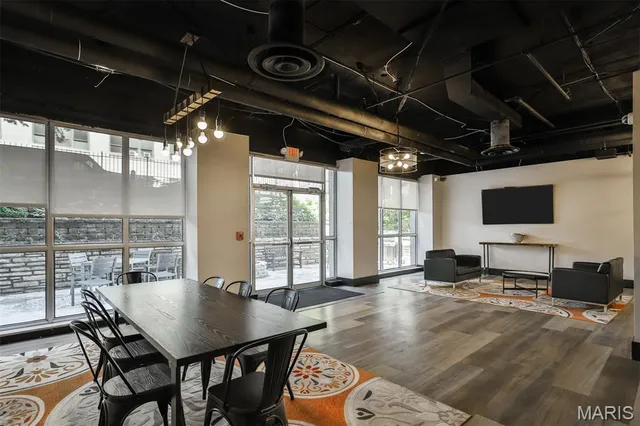 $44,900 | 210 North 17th Street, Unit 411, St. Louis, MO 63103