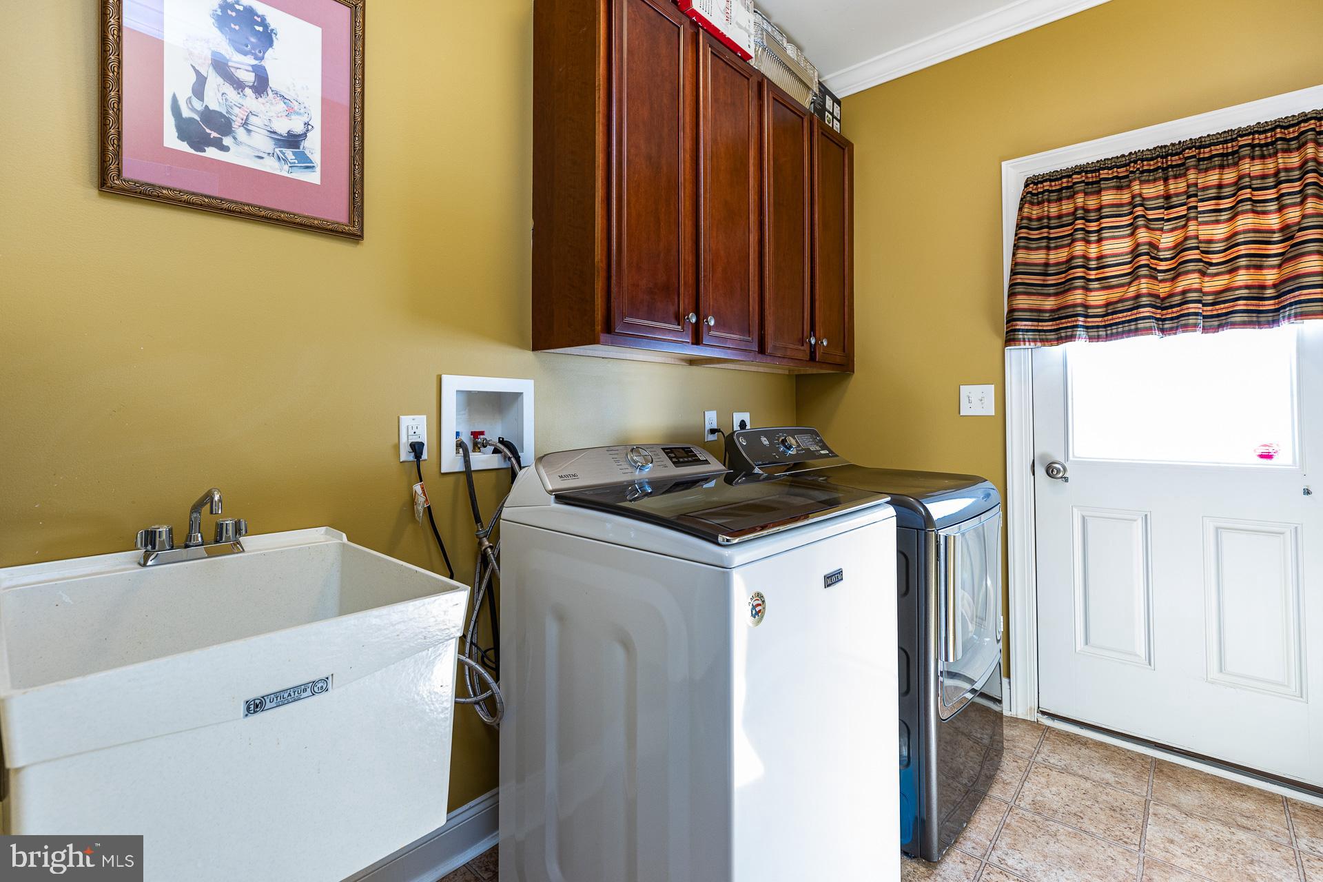 1454 Olmsted Drive Bear, DE 19701 - Photo 29 of 72 Laundry room