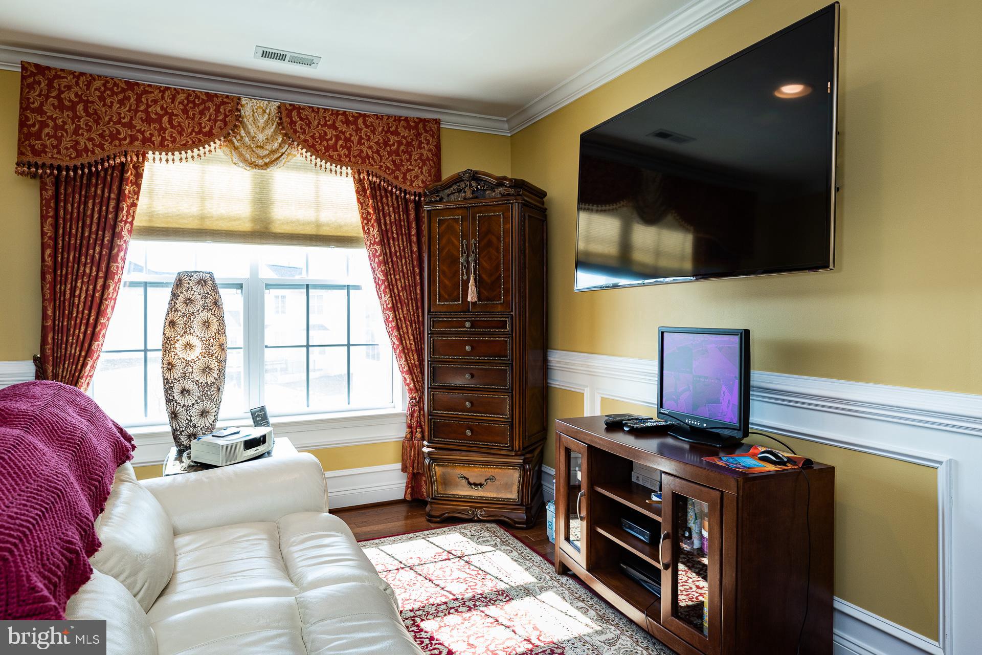 1454 Olmsted Drive Bear, DE 19701 - Photo 49 of 72 Owner's sitting room