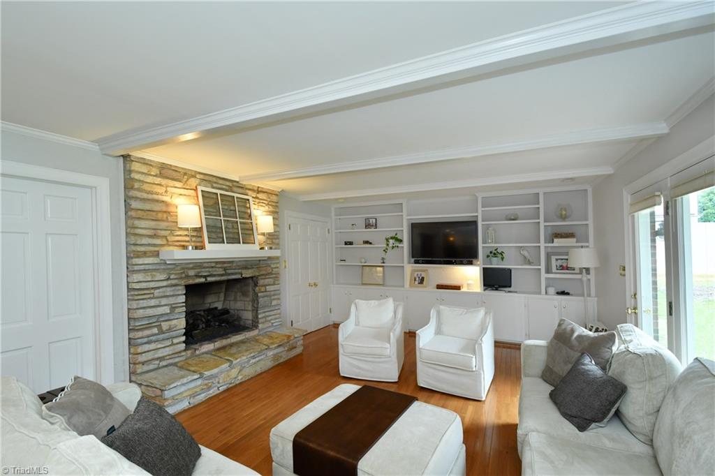 2323 Country Club Road Winston-Salem, NC 27104 - Photo 8 of 25 Gallery Image 8