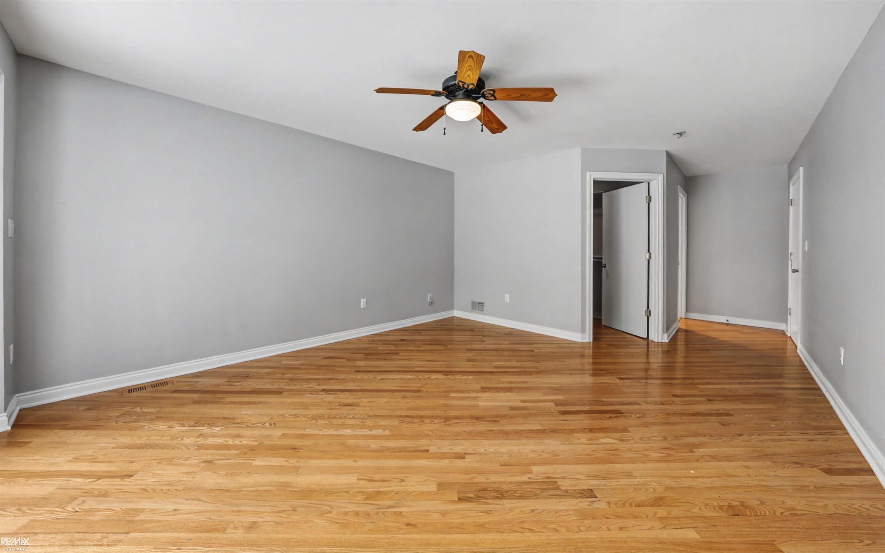 48498 Beacon Square Drive Macomb, MI 48044 - Photo 37 of 68