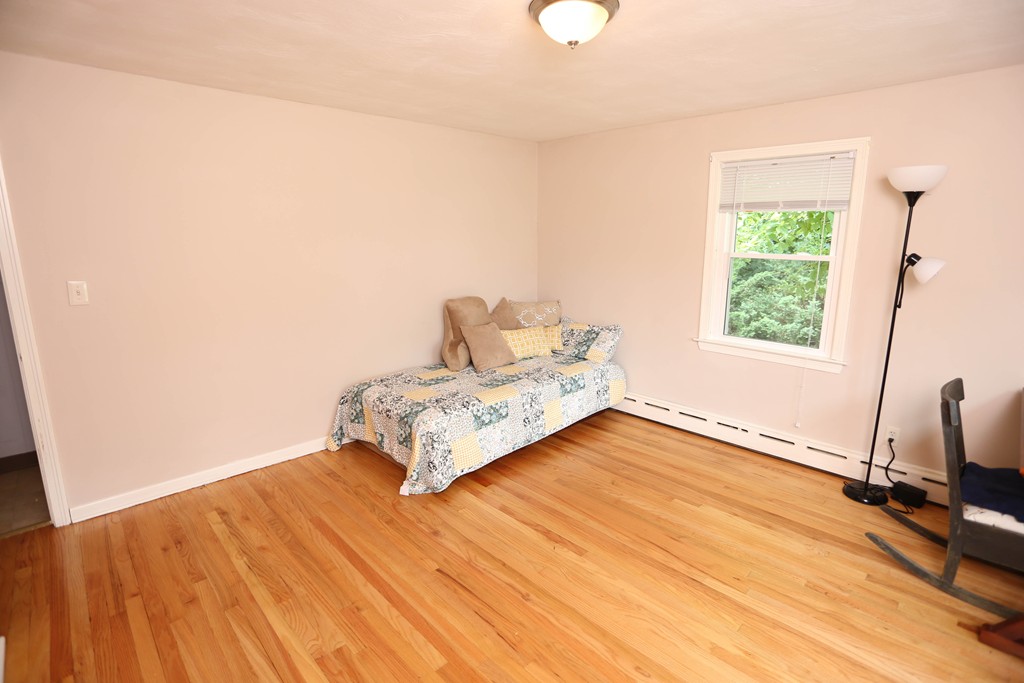 365 New Ludlow Road Chicopee, MA 01020 - Photo 13 of 25 Gallery Image 13