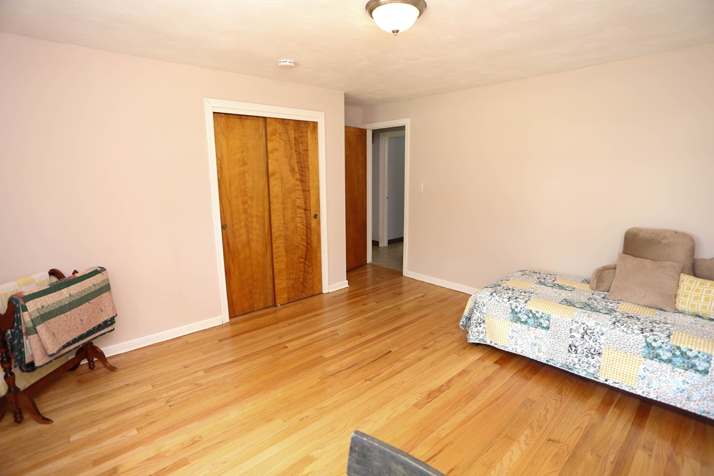 365 New Ludlow Road Chicopee, MA 01020 - Photo 14 of 25 Gallery Image 14