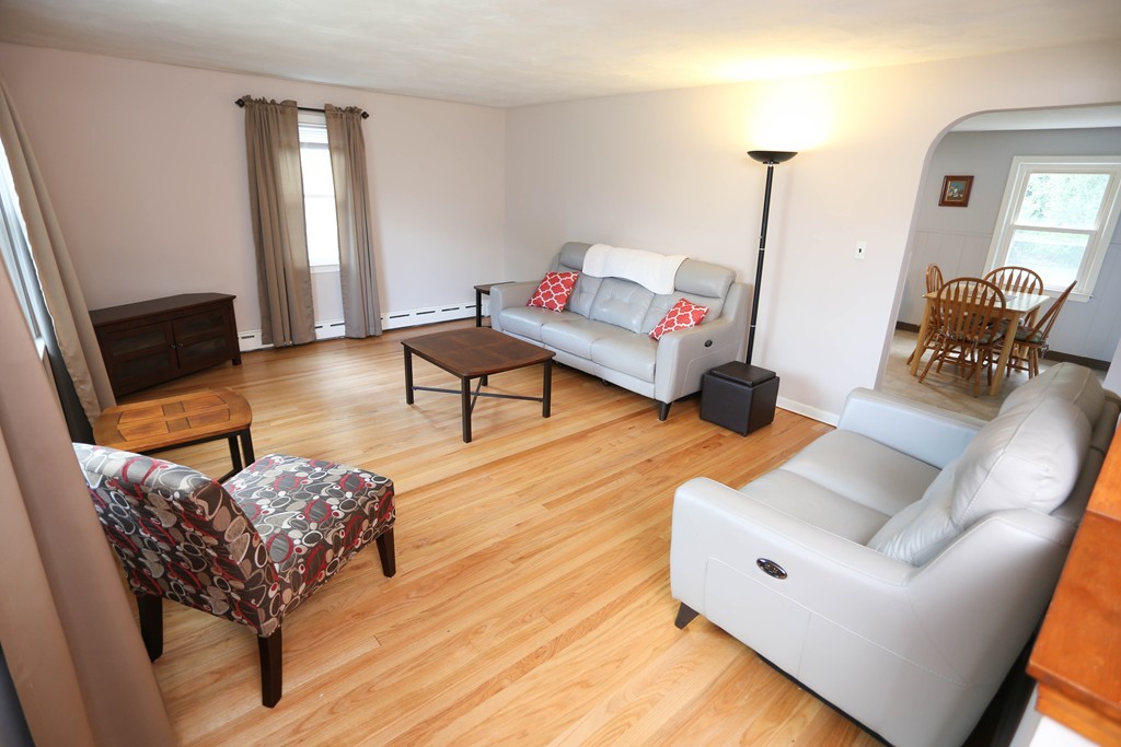 365 New Ludlow Road Chicopee, MA 01020 - Photo 8 of 25 Gallery Image 8