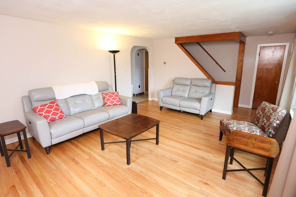 365 New Ludlow Road Chicopee, MA 01020 - Photo 9 of 25 Gallery Image 9